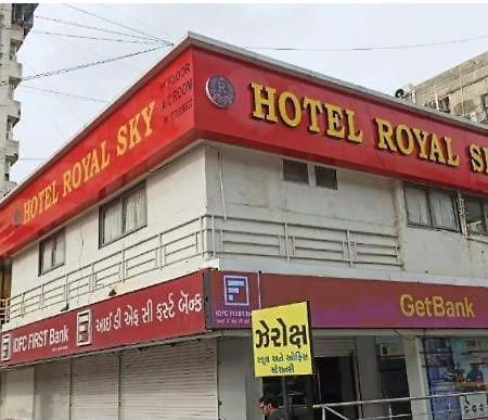 Hotel Royal Sky Ahmedabad Extérieur photo