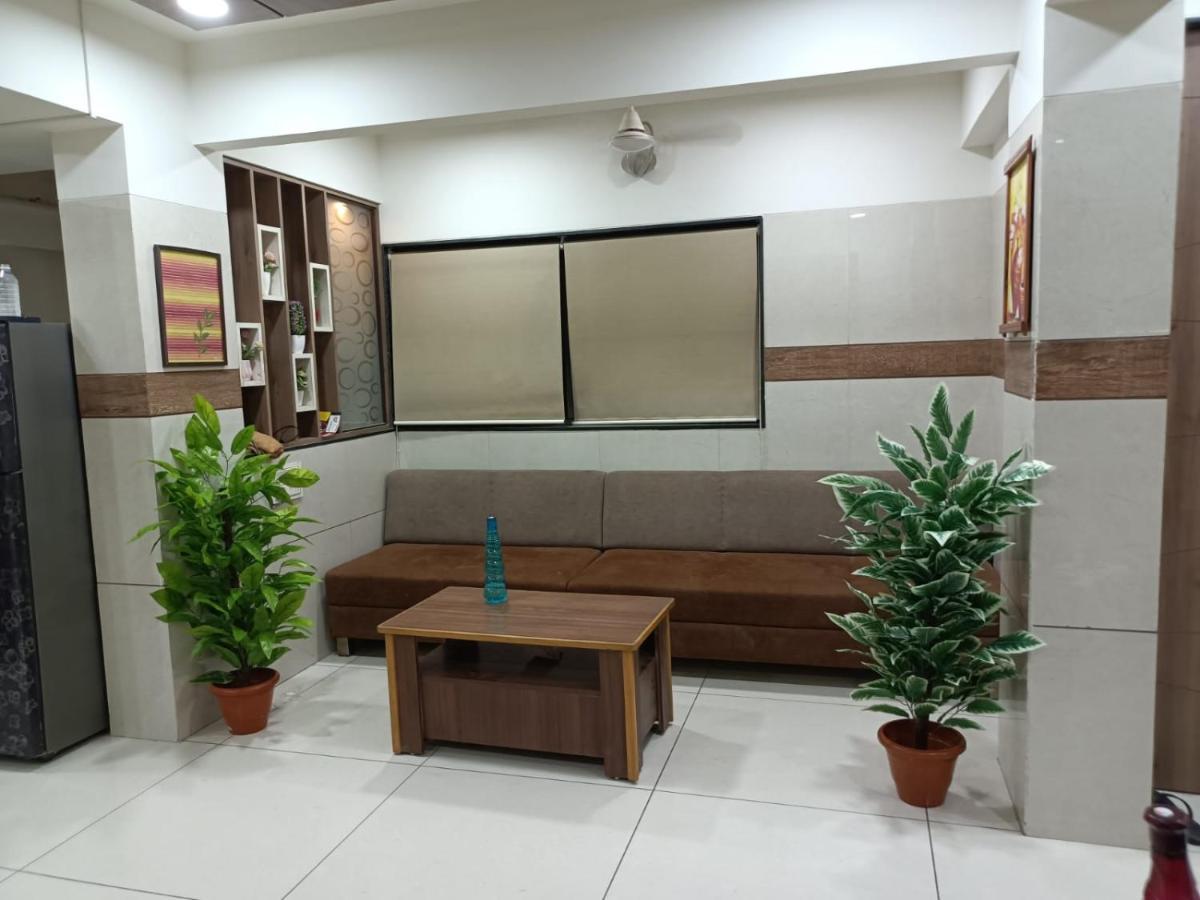 Hotel Royal Sky Ahmedabad Extérieur photo